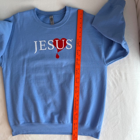 Jesus Religious Crewneck sweatshirt Large Blue Red Heart Gospel at a Glance - Picture 8 of 9